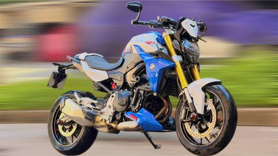 BMW F 900 R SPORT PLUS 